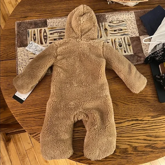 Nike Tan Fleece Infant Bunting - Picture 2 of 3